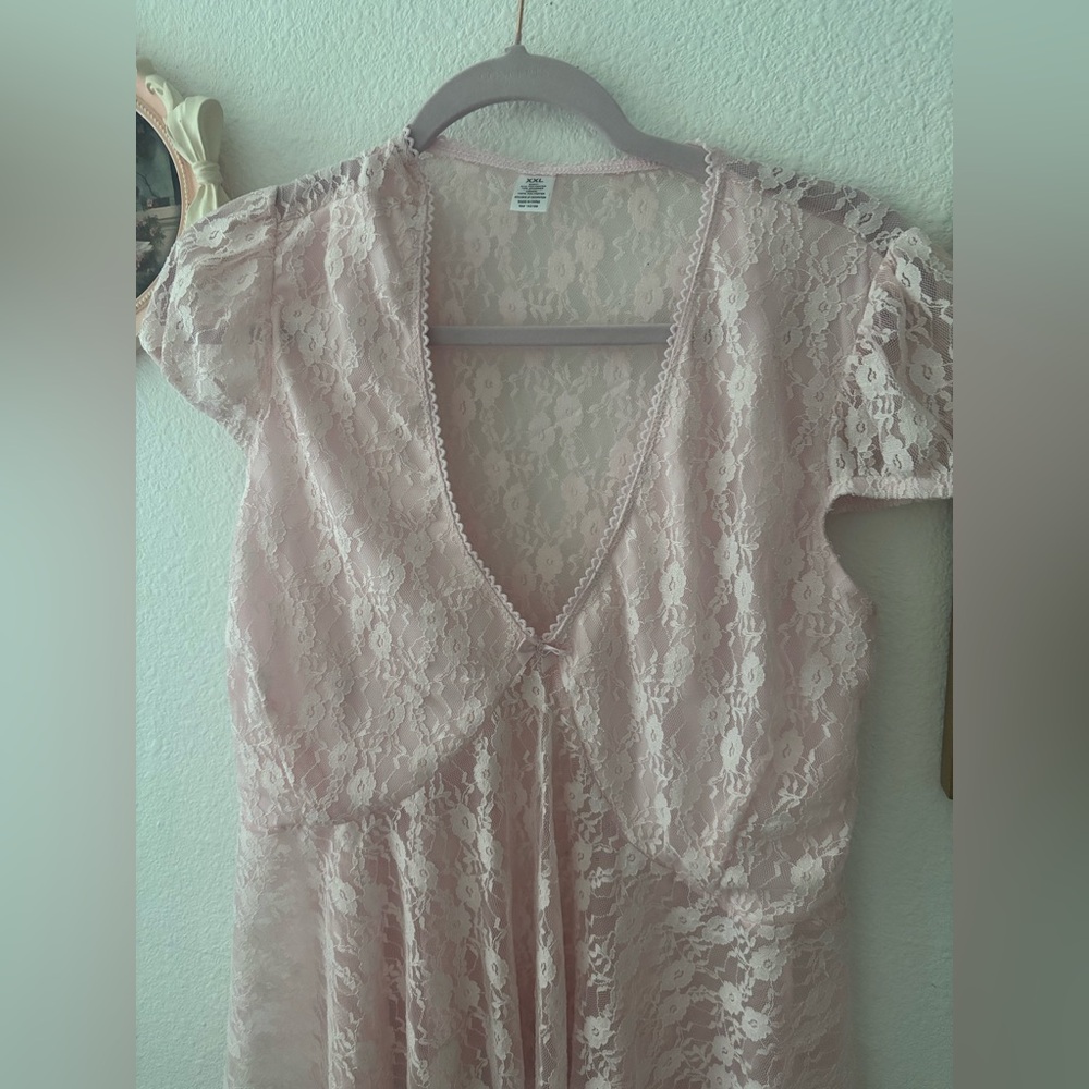 Vintage Pink Lace V-Neck Top XXL